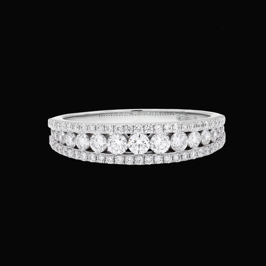 EXQUISITE DIAMOND ETERNITY BAND