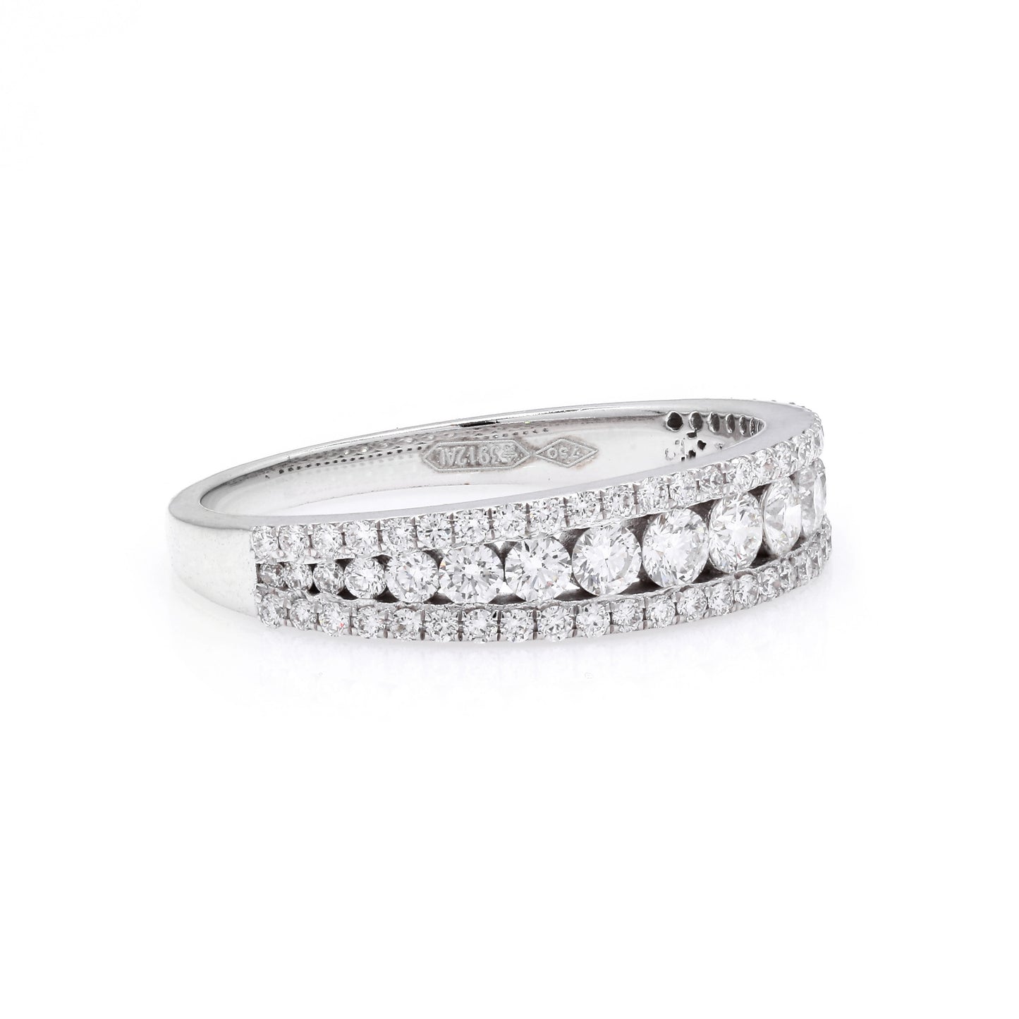 EXQUISITE DIAMOND ETERNITY BAND