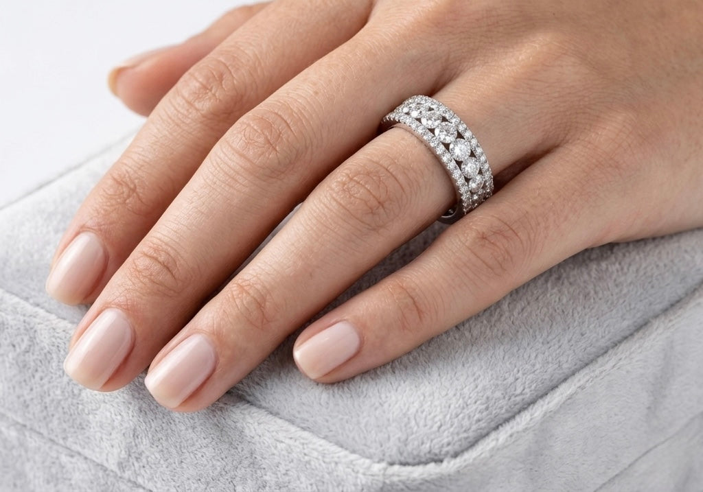 EXQUISITE DIAMOND ETERNITY BAND
